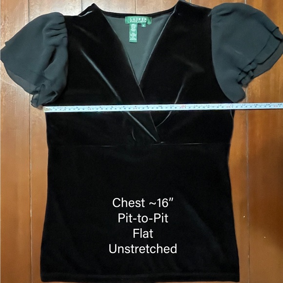 LAUREN Ralph Lauren Black Flutter-Sleeve Cocktail Top sz: Small - Picture 4 of 7